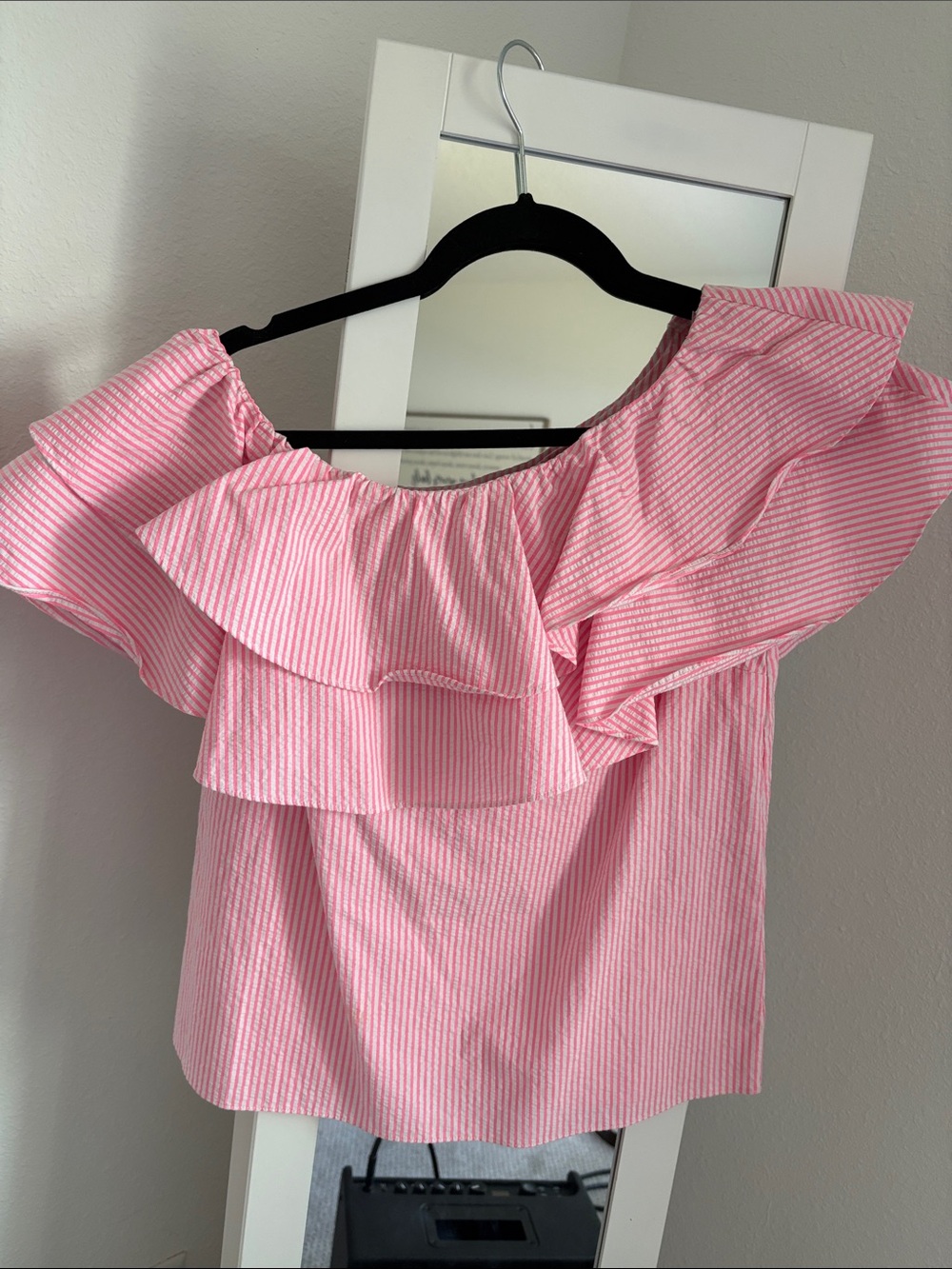 Lilly Pulitzer Pink Striped Off-Shoulder Ruffle Top - Picture 1 of 2